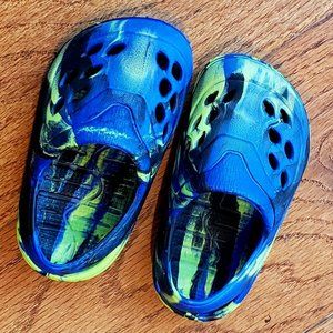 🧸 3/$20 NEW Tie Dye Baby Clogs